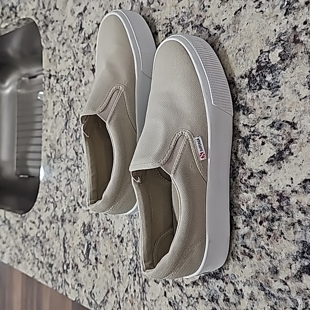 SEPERGA Slip -On Sneaker